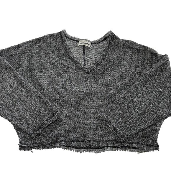 Urban Outfitters Sweater Womens XS Cropped V Neck Pullover Knit Top - Picture 1 of 7